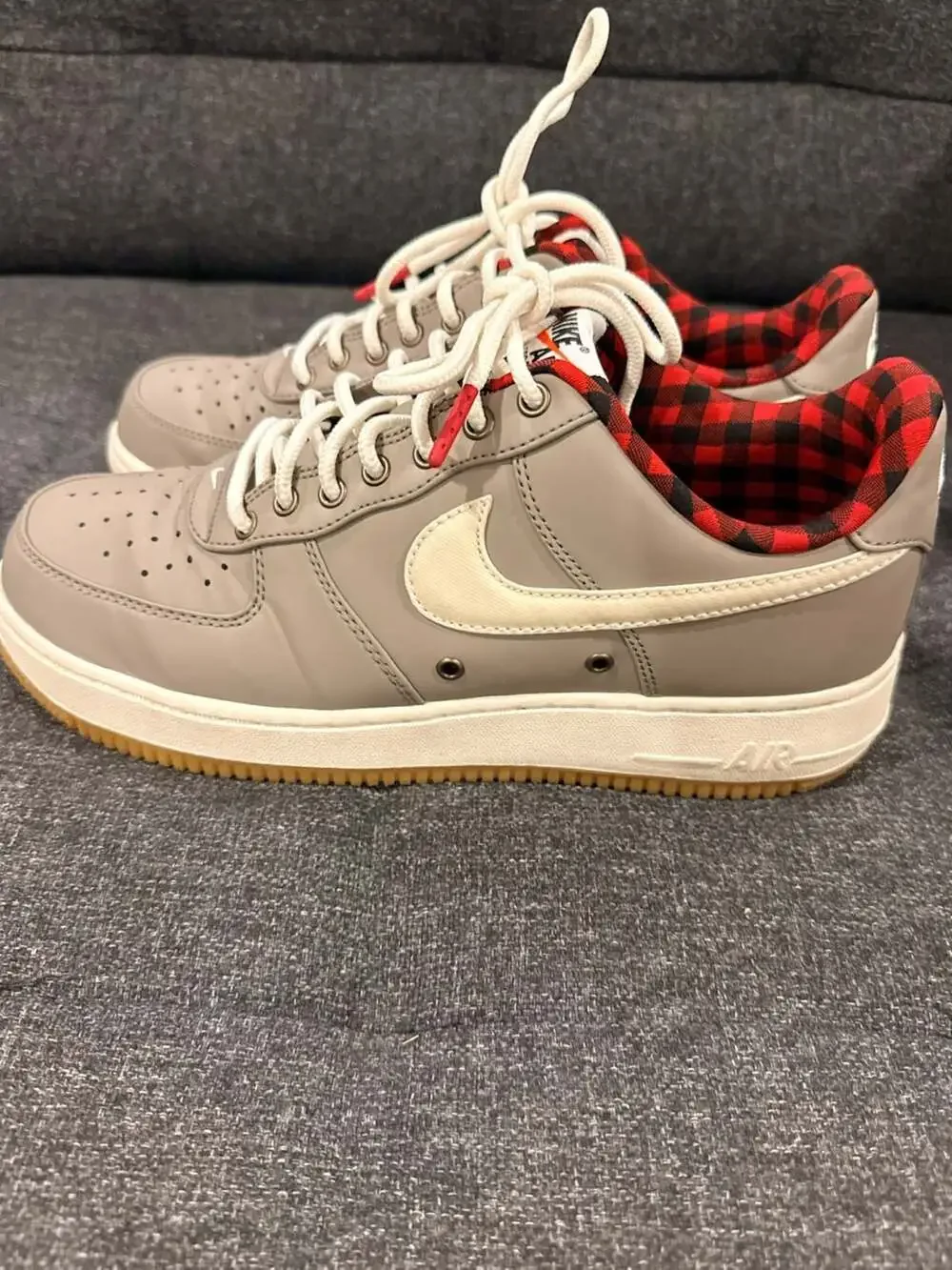 Nike Air Force 1 '07 LV8 'Light Taupe' with Plaid Interior